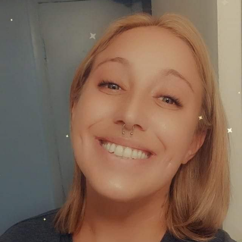 Meet your Posher, Laura